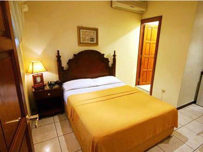 Hotel Villa Florencia Zona Rosa San Salvador Eksteriør billede